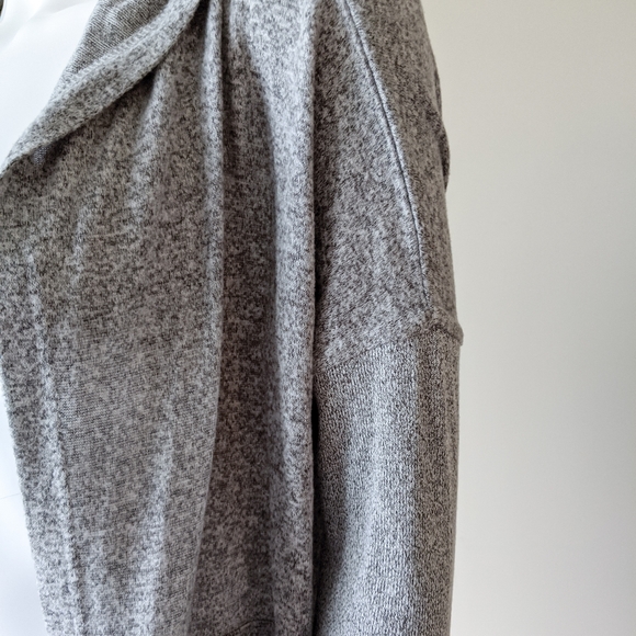 NWT Urban Outfitters Long Grey Sweater Cardigan - Picture 6 of 8